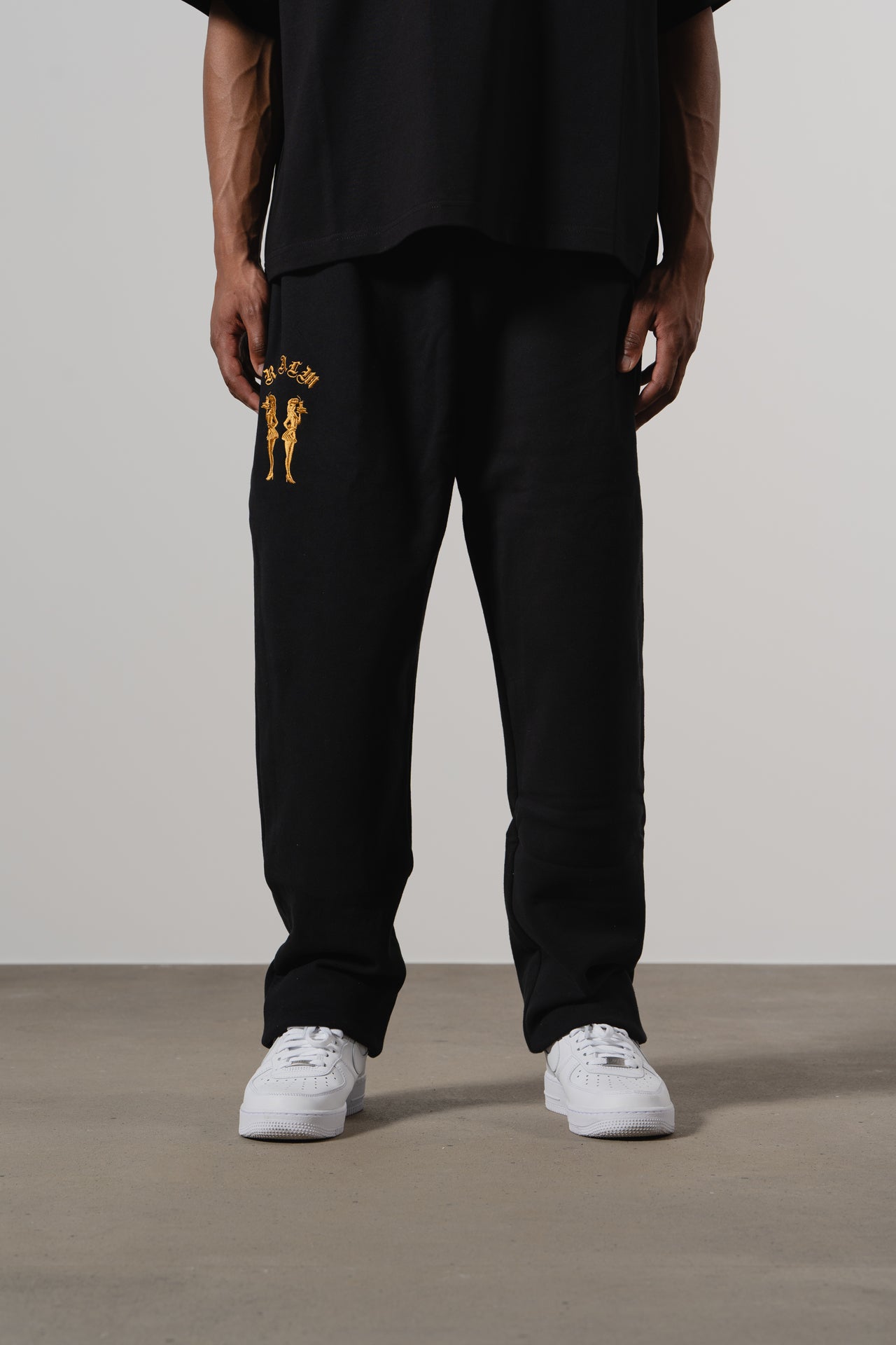 “Member” Tracksuit Trousers (Black)